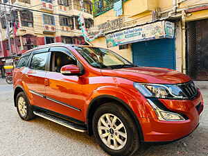 Second Hand महिंद्रा XUV500 w10 in कोलकाता