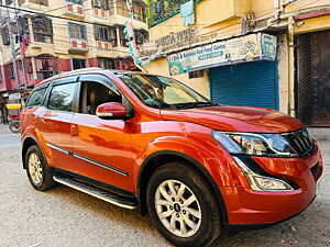 Second Hand Mahindra XUV500 W10 in Kolkata