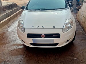 Second Hand Fiat Punto Emotion 1.3 in Ahmedabad