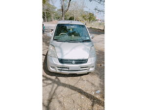 Second Hand Maruti Suzuki Estilo Sports in Parbhani