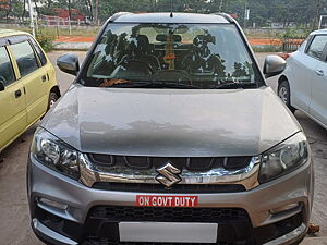 Second Hand Maruti Suzuki Vitara Brezza VDi in Vijaywada