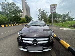 Second Hand Mercedes-Benz W110 Diesel in Navi Mumbai