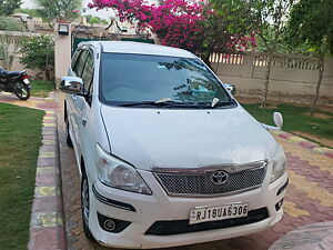 Second Hand Toyota Innova 2.5 G 7 STR BS-IV in Jhunjhunu