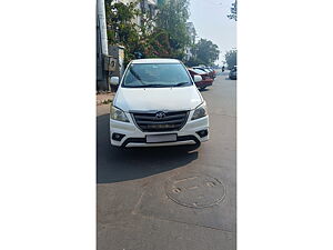 Second Hand Toyota Innova 2.5 EV PS 8 STR BS-IV in Ahmedabad