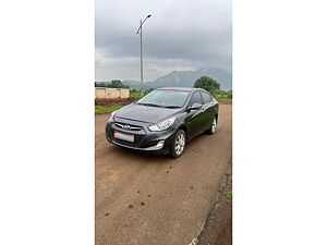 Second Hand Hyundai Verna Fluidic 1.6 CRDi SX in Mumbai