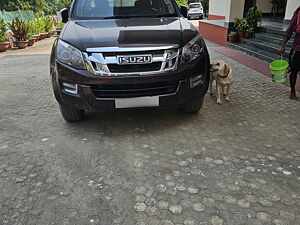 Second Hand Isuzu D-Max V-Cross High in Ranchi