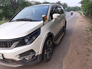 Second Hand Tata Hexa XTA 4x2 7 STR in Ghaziabad