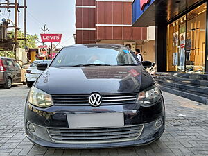 Second Hand Volkswagen Vento Highline Petrol AT in Nadiad