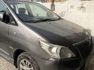 Second Hand Toyota Innova 2.5 G 7 STR BS-IV in Meerut