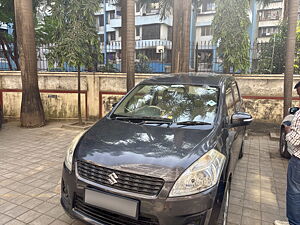 Second Hand Maruti Suzuki Ertiga Vxi CNG in Mumbai