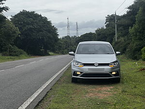 Second Hand Volkswagen Vento Highline Plus 1.0L TSI Automatic in Salem