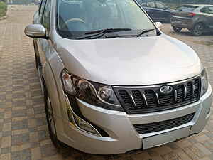 Second Hand महिंद्रा XUV500 w10 एडब्ल्यूडी in दिल्ली