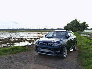 Second Hand महिंद्रा xuv300 1.5 w8 (o) एएमटी [2019-2020] in कोची