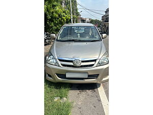 Second Hand Toyota Innova 2.0 G1 in Ludhiana