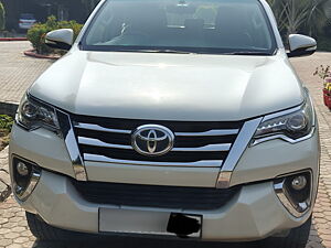 Second Hand Toyota Fortuner 2.8 4x4 AT [2016-2020] in Delhi