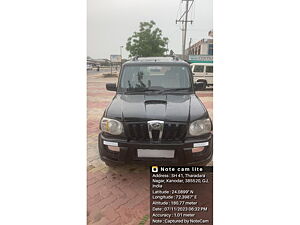 Second Hand Mahindra Scorpio VLX 2WD ABS AT BS-III in Himmatnagar