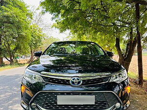 Second Hand Toyota Camry Hybrid [2015-2017] in Rajkot