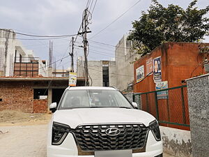 Second Hand Hyundai Alcazar Signature (O) 6 STR 1.5 Diesel AT in Panipat