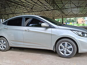 Second Hand Hyundai Verna Fluidic 1.4 VTVT in Kolkata