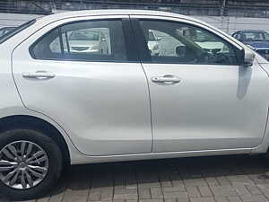 Second Hand Maruti Suzuki DZire VXi AMT in Kochi