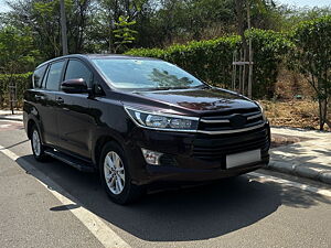 Second Hand Toyota Innova Crysta 2.4 GX 8 STR [2016-2020] in Gurgaon