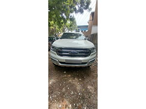 Second Hand Ford Endeavour Titanium 3.2 4x4 AT in Chennai