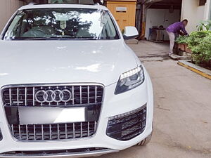 Second Hand Audi Q7 35 TDI Premium Plus + Sunroof in Bangalore