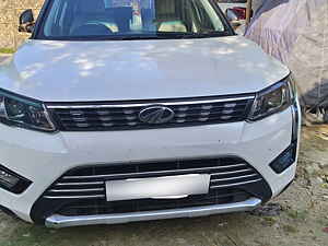 Second Hand महिंद्रा xuv300 1.5 w8 (o) [2019-2020] in सिलीगुड़ी