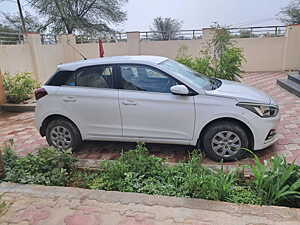 Second Hand Hyundai Elite i20 Era 1.4 CRDi in Gurgaon