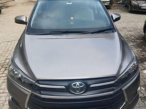 Second Hand Toyota Innova Crysta 2.4 GX 7 STR [2016-2020] in Mumbai