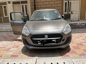 Second Hand Maruti Suzuki Swift VXi AMT [2021-2023] in Delhi