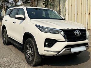 Second Hand Toyota Fortuner 4X2 AT 2.8 Diesel in Mumbai