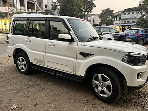 Second Hand Mahindra Scorpio S11 2WD 8 STR in Nagpur