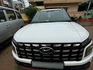 Second Hand Hyundai Venue N8 DCT in Hyderabad