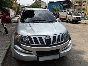 Second Hand Mahindra XUV500 W6 in Pune