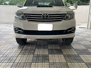 Second Hand Toyota Fortuner 3.0 4x2 AT in Hyderabad