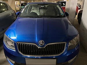 Second Hand Skoda Octavia Ambition 1.4 TSI in Greater Noida