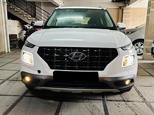 Second Hand Hyundai Venue SX (O) 1.5 CRDi Executive in Hyderabad