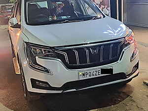 Second Hand महिंद्रा xuv700 AX 7 डीज़ल एमटी लग्ज़री पैक 7 सीटर [2021] in भोपाल