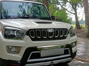 Second Hand Mahindra Scorpio S5 2WD 9 STR in Kodarma