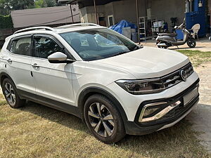 Second Hand Volkswagen Taigun Topline 1.0 TSI MT in Jalandhar