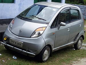 Second Hand Tata Nano LX in Gorakhpur