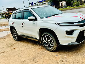 Second Hand Toyota Urban Cruiser Hyryder G Hybrid in Sonbhadra