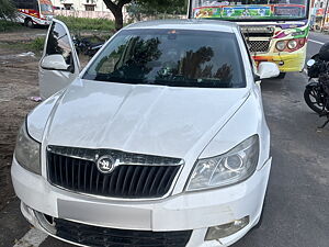 Second Hand Skoda Laura Ambiente 1.9 TDI MT in Villupuram