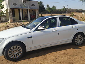 Second Hand Mercedes-Benz W110 Diesel in Jhunjhunu