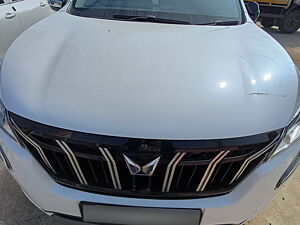 Second Hand Mahindra XUV700 AX5 Select Diesel MT 7 STR in Narasinghpur