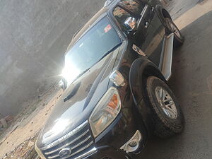 Second Hand Ford Endeavour 2.5L 4x2 in Jodhpur