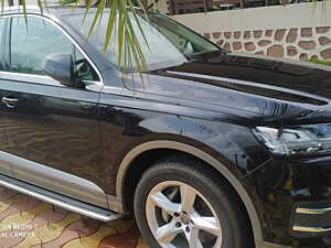 Second Hand Audi Q7 45 TDI Technology Pack in Pune