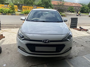 Second Hand Hyundai Elite i20 Asta 1.4 CRDI (O) in Junagadh