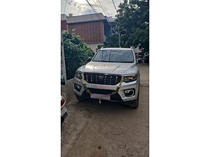 Second Hand Mahindra Scorpio Z8 L Diesel MT 2WD 7 STR [2022] in Hyderabad